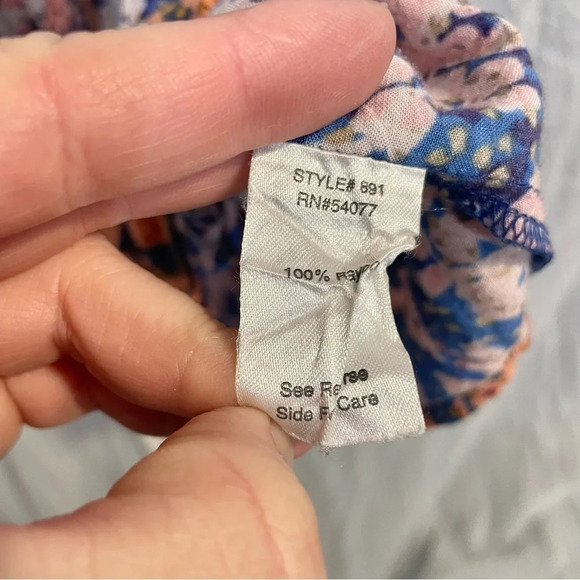 CAbi #891 Blue Ombré Floral Dolman Blouse Small - Picture 9 of 10